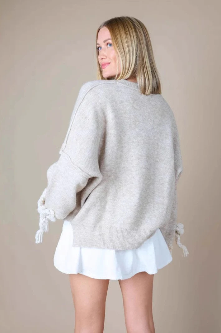 3D Applique Bow Paneled Loose Sweatshirt - Image 2