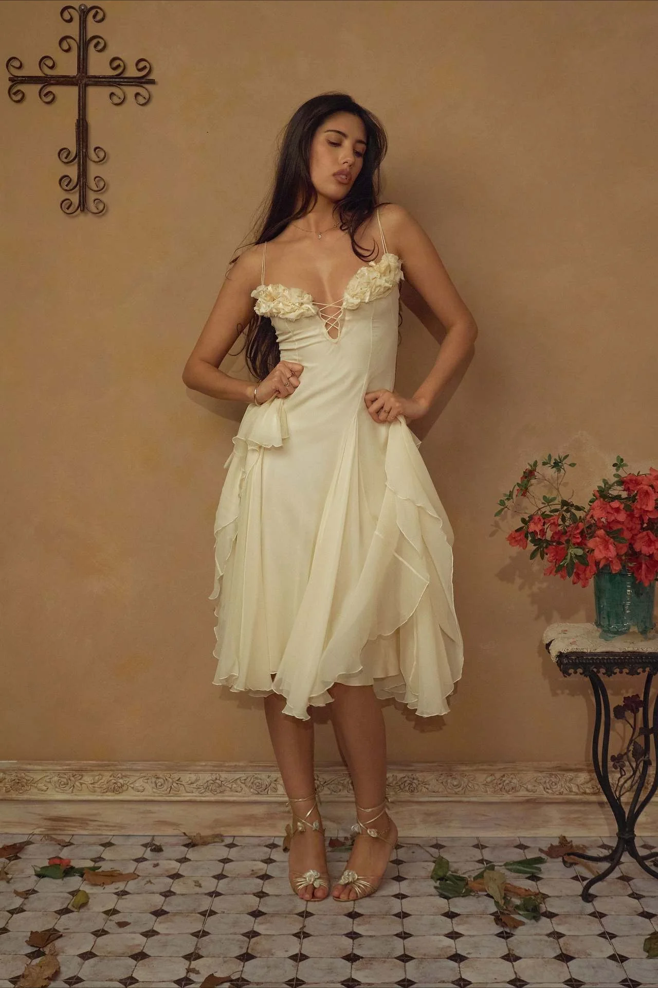3D Flower Deep V Patchwork Spaghetti Strap Romantic Midi Dress - Image 3