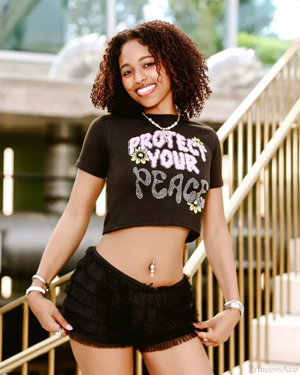 American Show Waist Letter Graphic T-shirt - Image 4