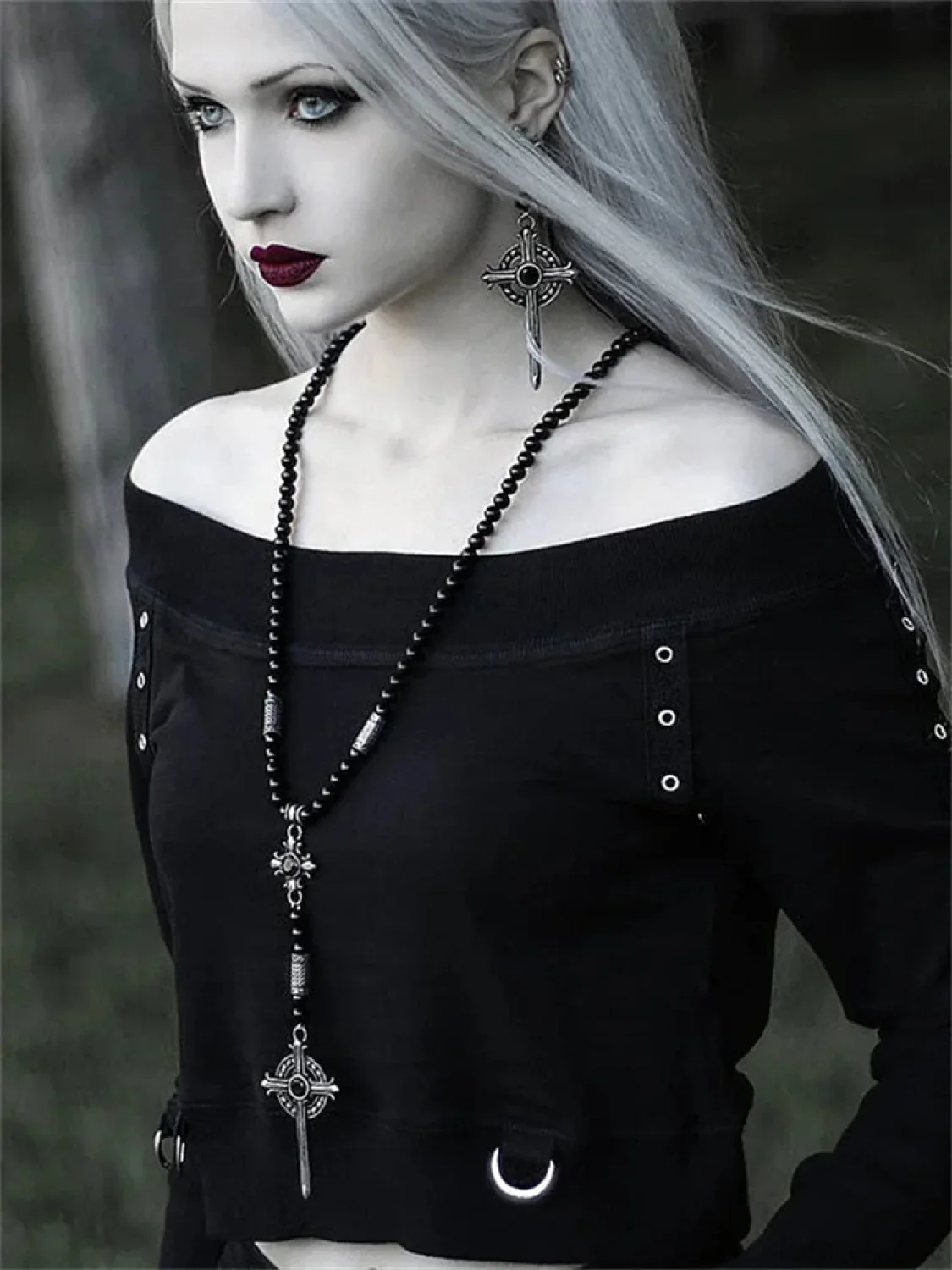 Antique Rebel Gothic Ebony Short Hoodie - Image 2
