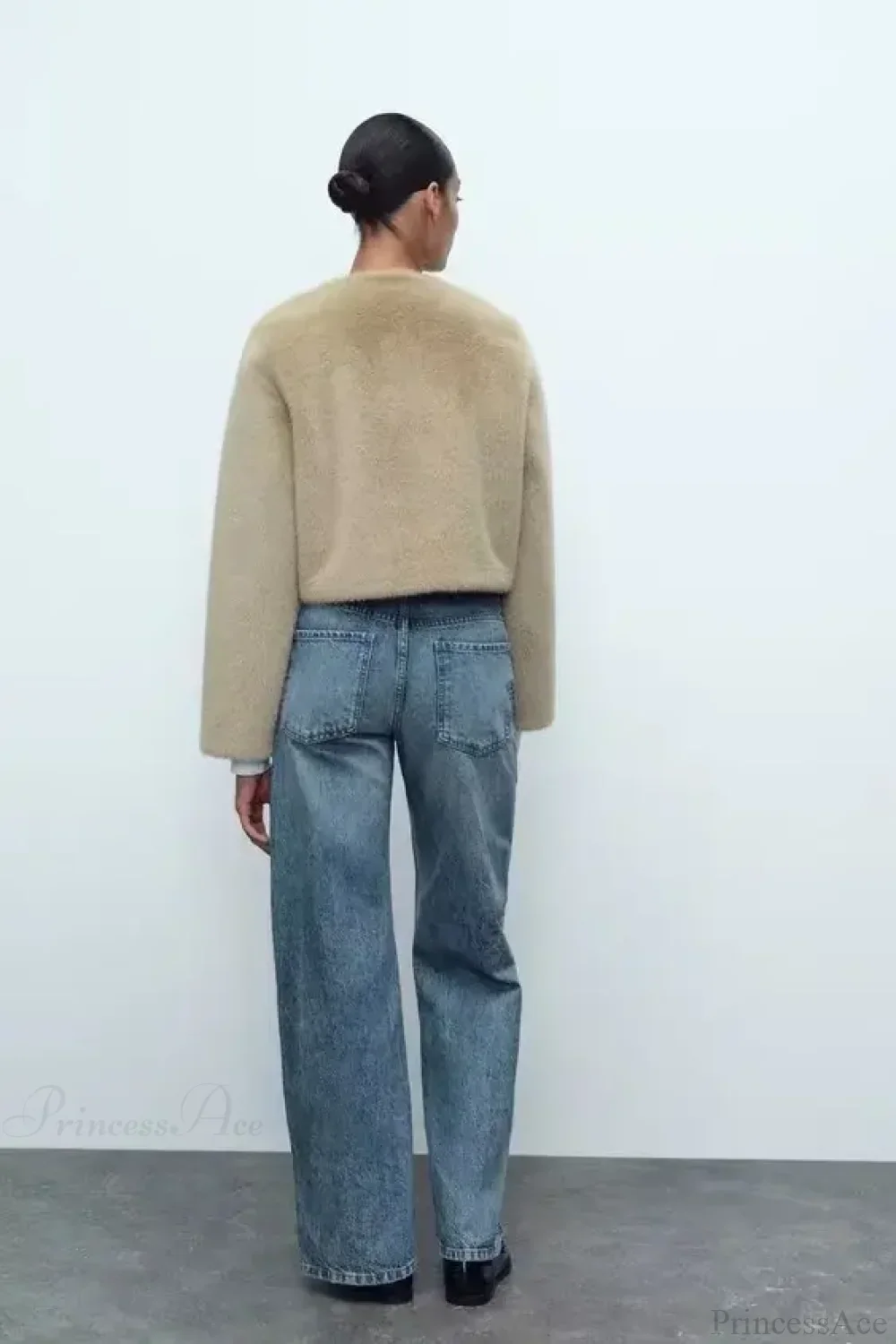 Artificial Fur Short Jacket Knit Cardigan - Image 3