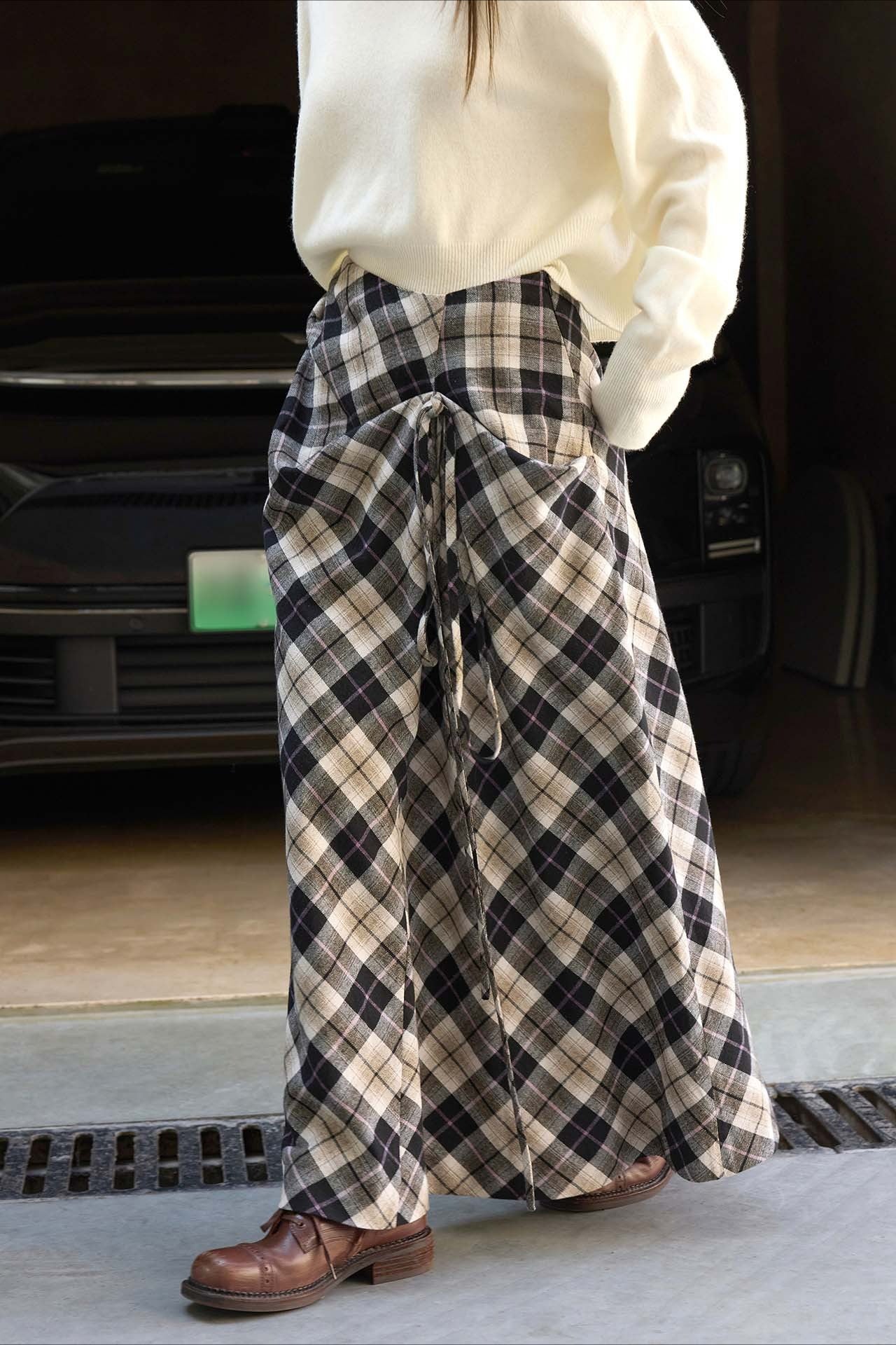 Asymmetric Color Block Plaid Midi Skirt - Image 2