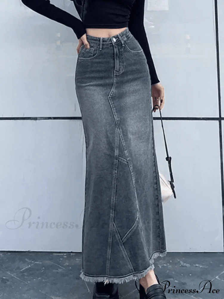 Back Slit Graceful Bodycon Skirt - Image 3