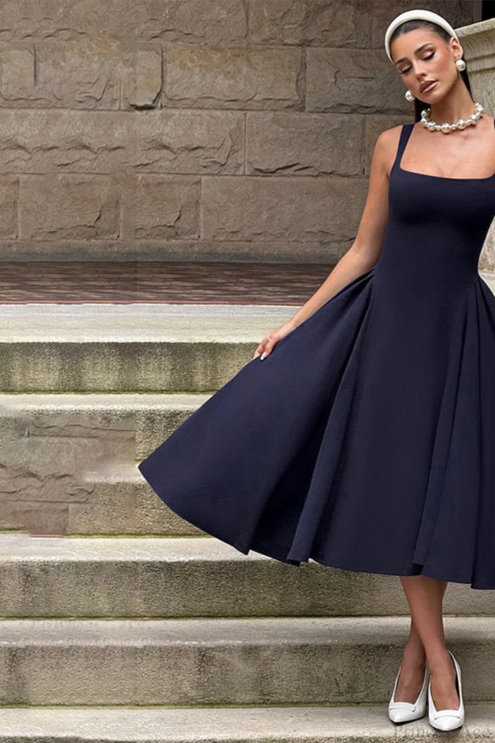 Backless Square Neck Fitted Party Dress - Image 7