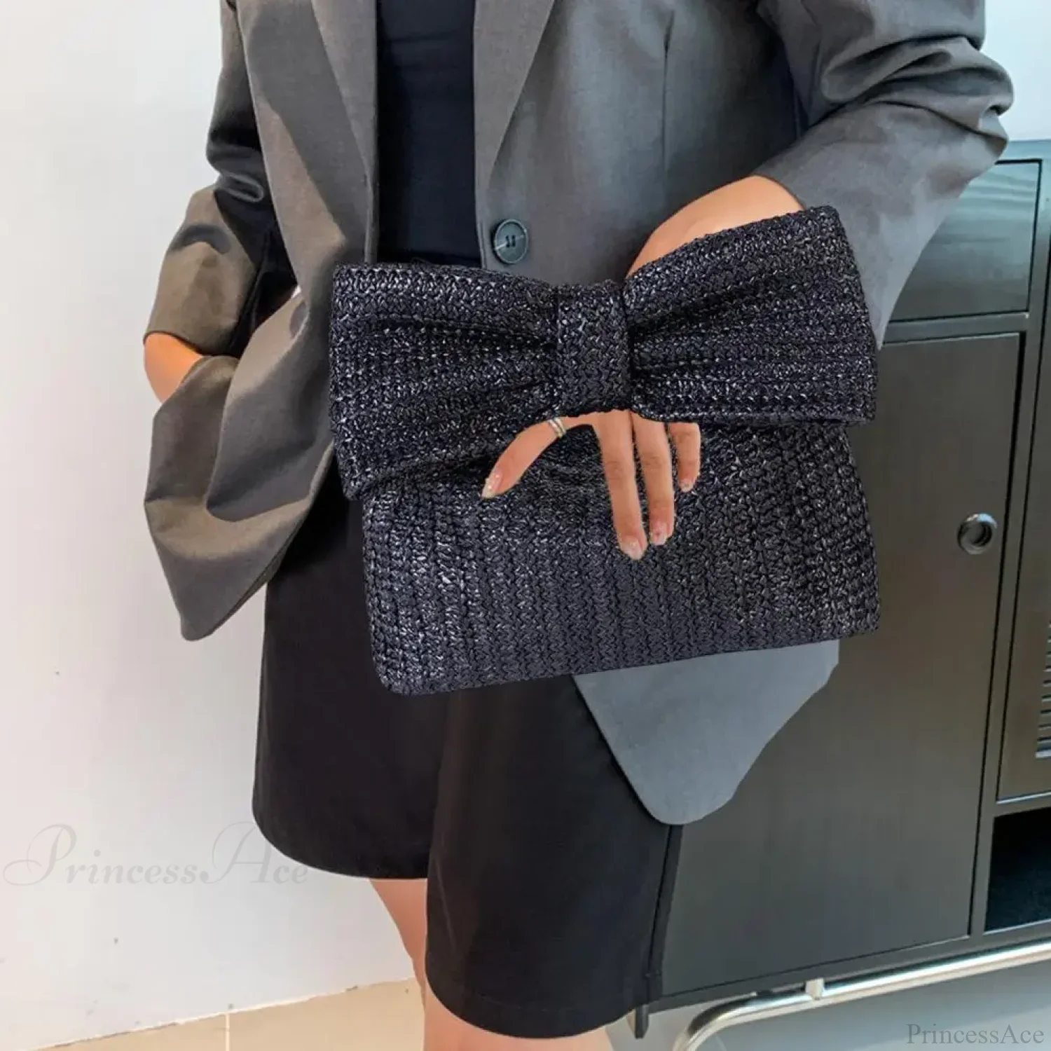 Beach Bow Crescent Shape Straw Clutch Wristlet - Image 4