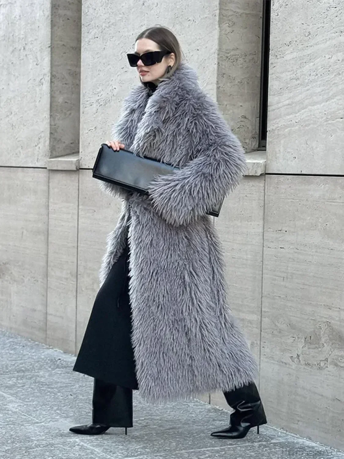 Big Lapel Long Fox Fur Coat - Image 7