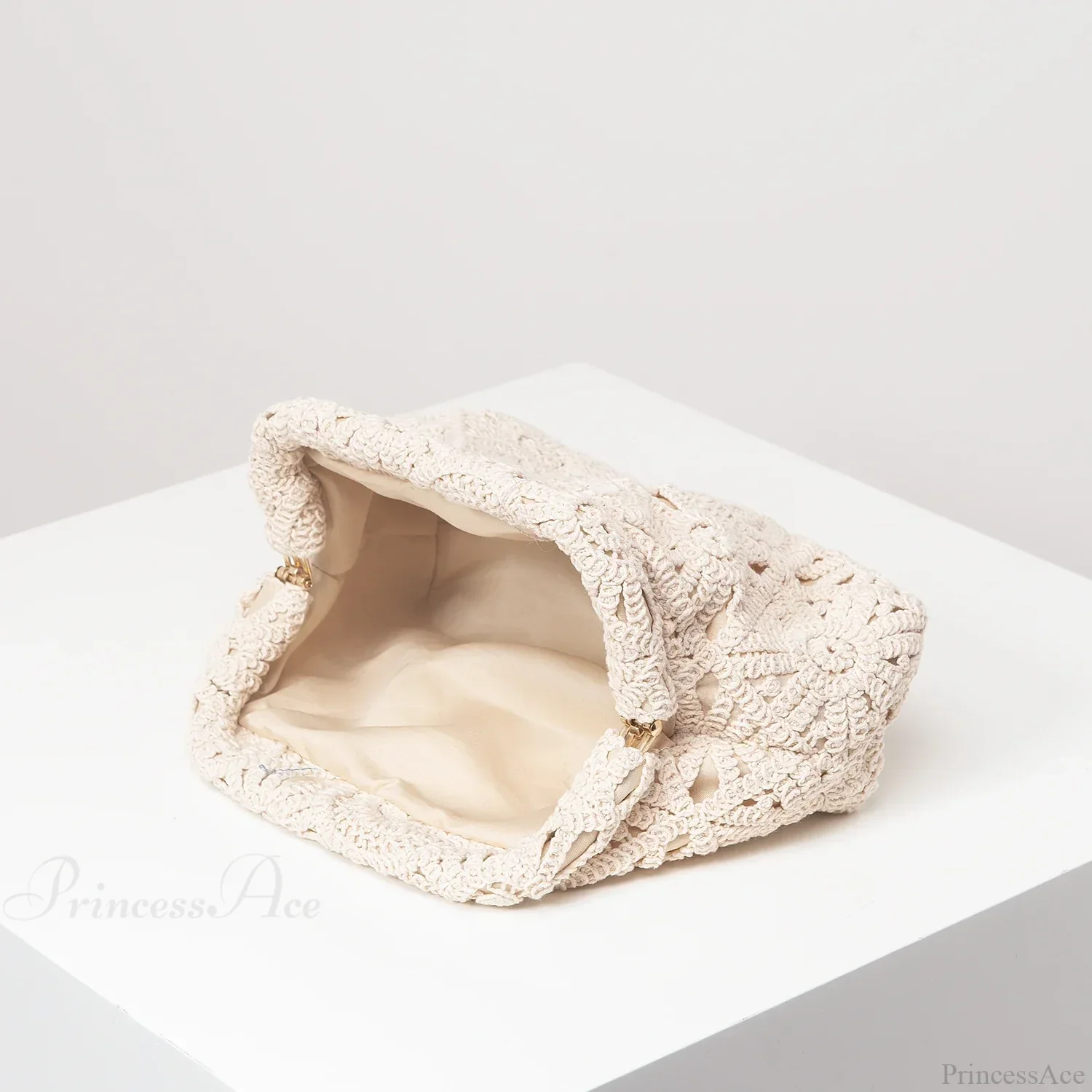 Bohemian Hollow Woven Casual Beach Wristlet - Image 2