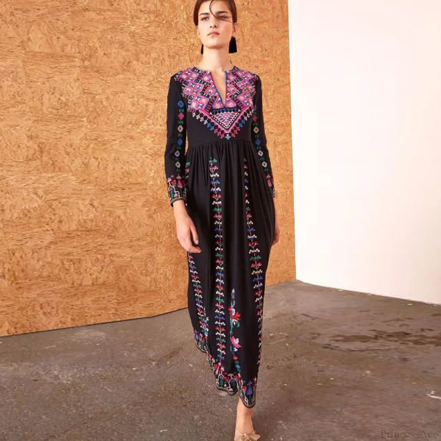 Boho Long Dress Ethnic Floral Embroidery Rayon V-neck Chic Dress - Image 3