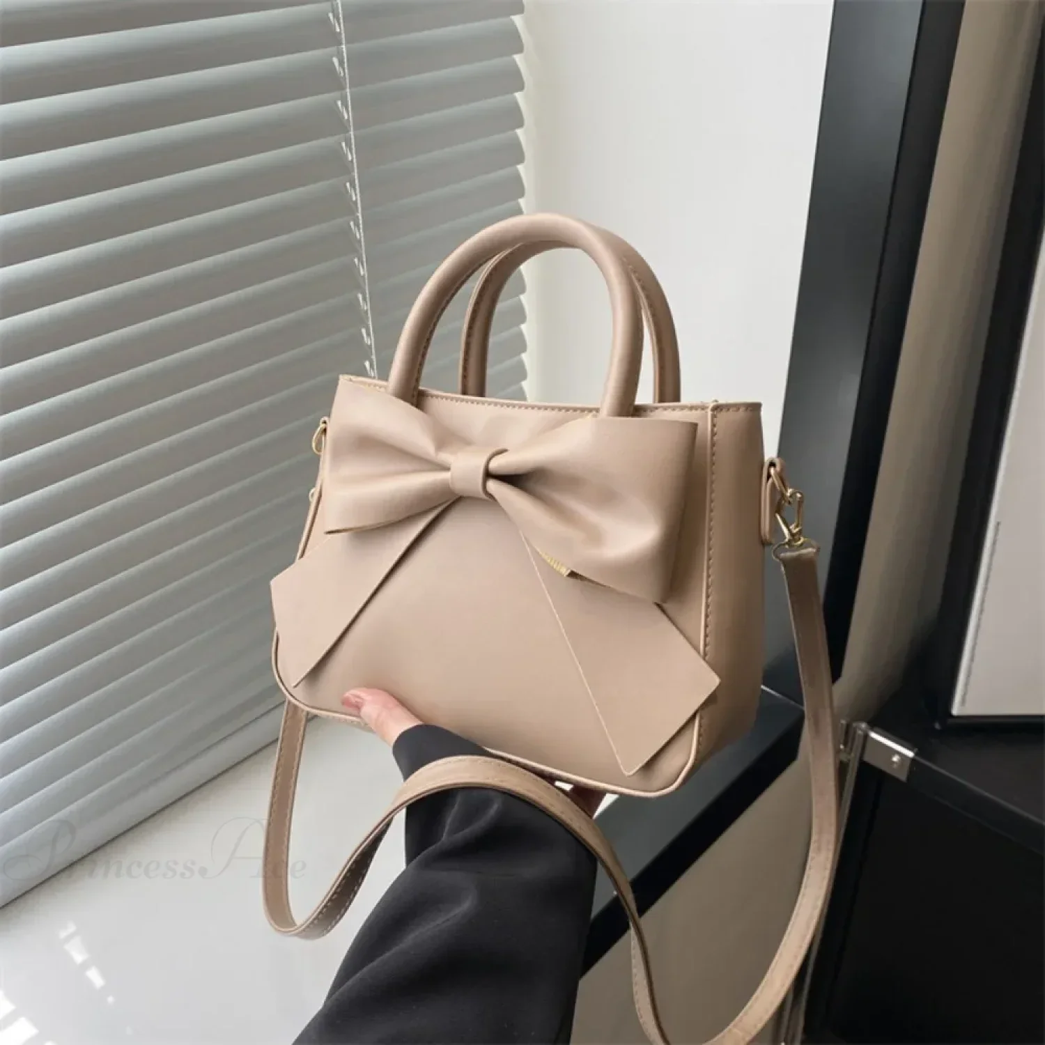 Bow PU Leather Solid Underarm Handbag - Image 10