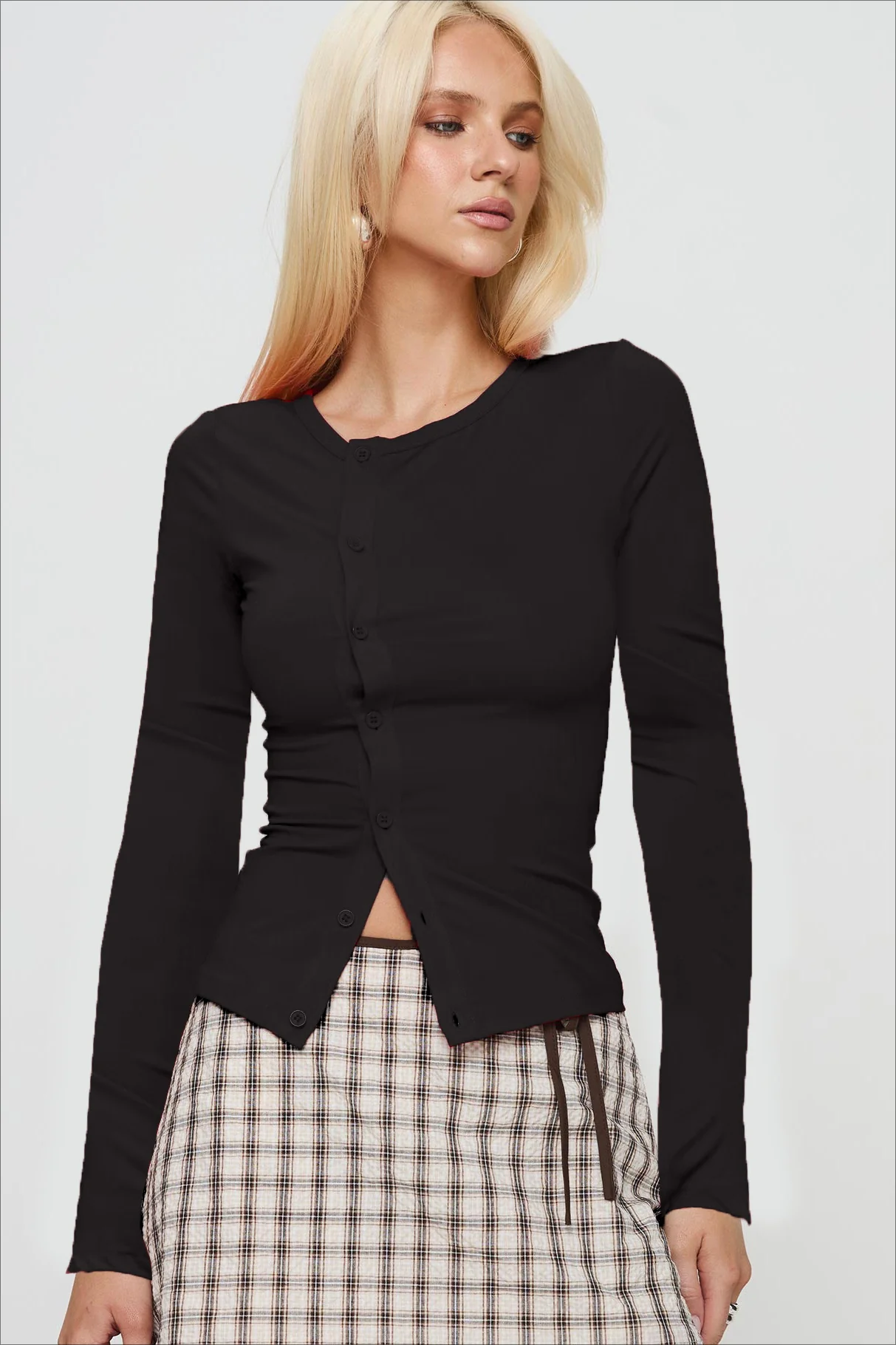 Buttoned Fitted Crew Neck Knit Sweater - Image 5