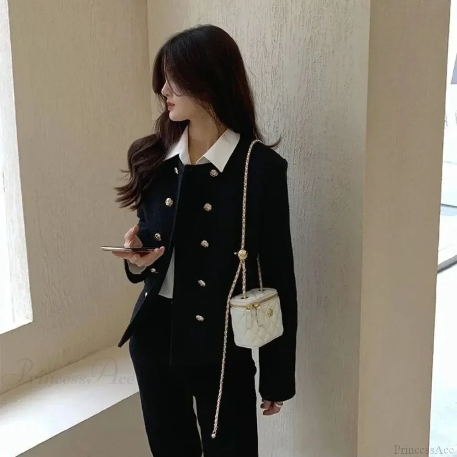 Camellia Rhombus Chain Bucket Crossbody - Image 2