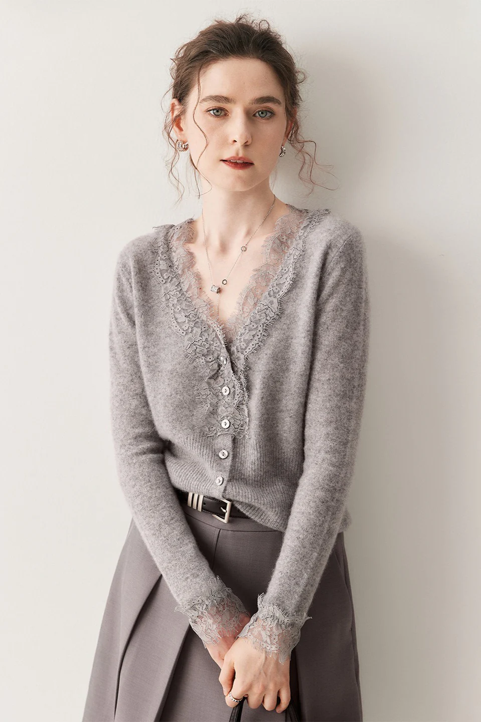 Cashmere Lace-Trimmed V-Neck Knit Cardigan - Image 11