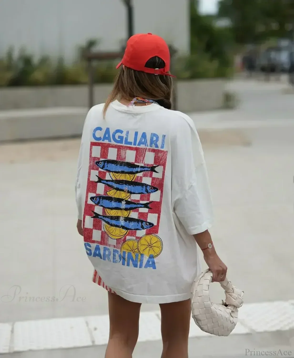Casual Fish Y2K Graphic T-shirt - Image 4