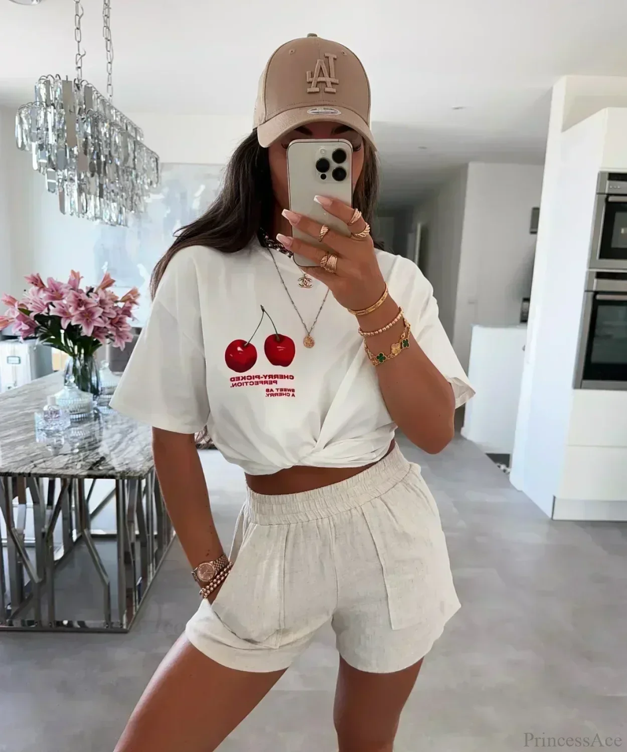 Casual Lotus Eyed Graphic T-shirt - Image 10
