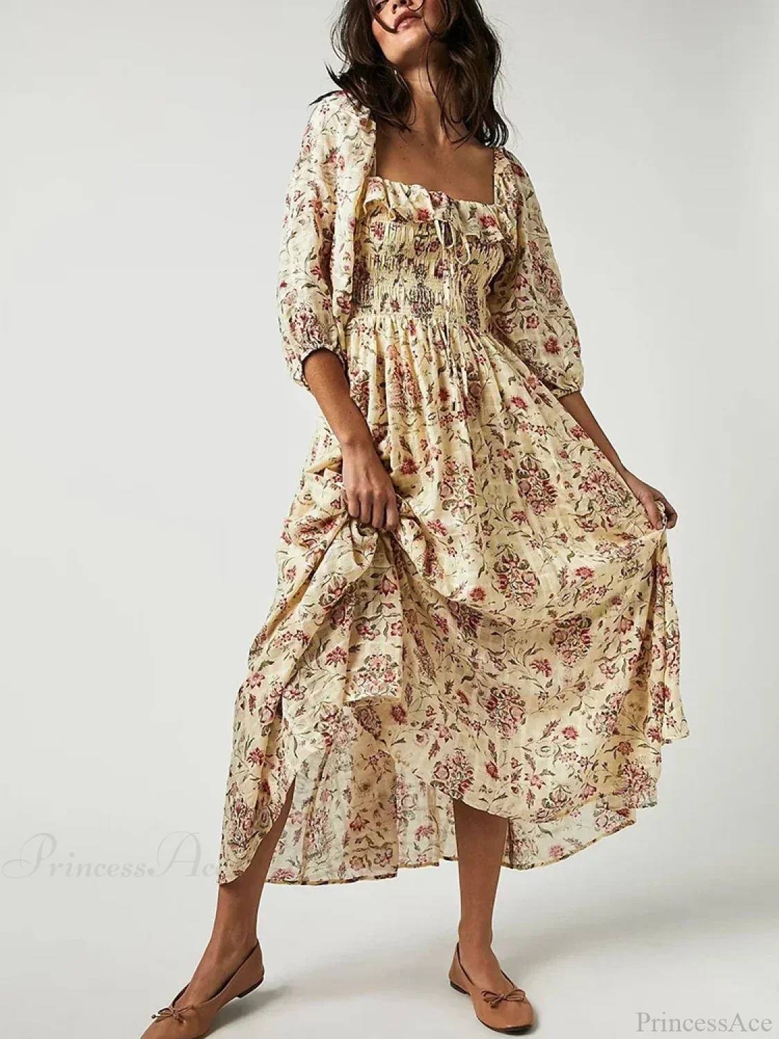 Chic Boho Backless Ruffle Floral Dress - Image 4