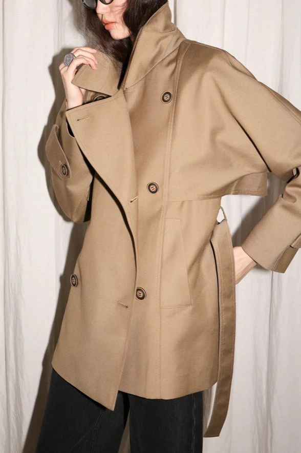 Classic Twill 3D-Silhouette Collared Short Trench Coat - Image 8