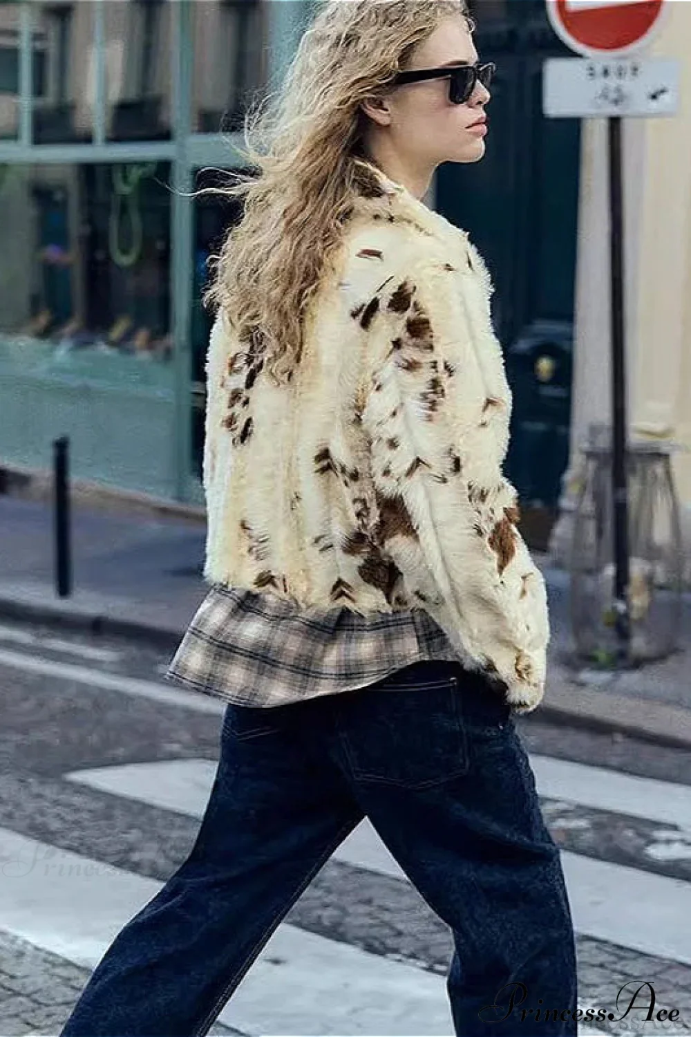 Collared Printed Faux Fur Short Coat - Image 3