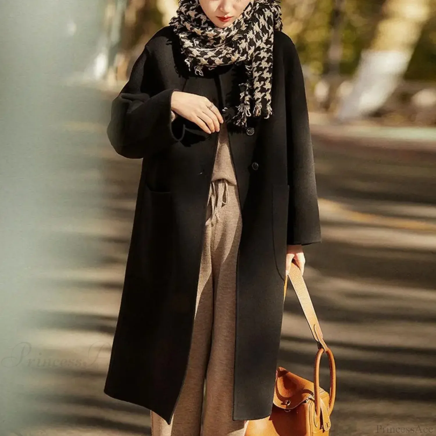 Commute Style Woolen Lapel Overcoat - Image 3