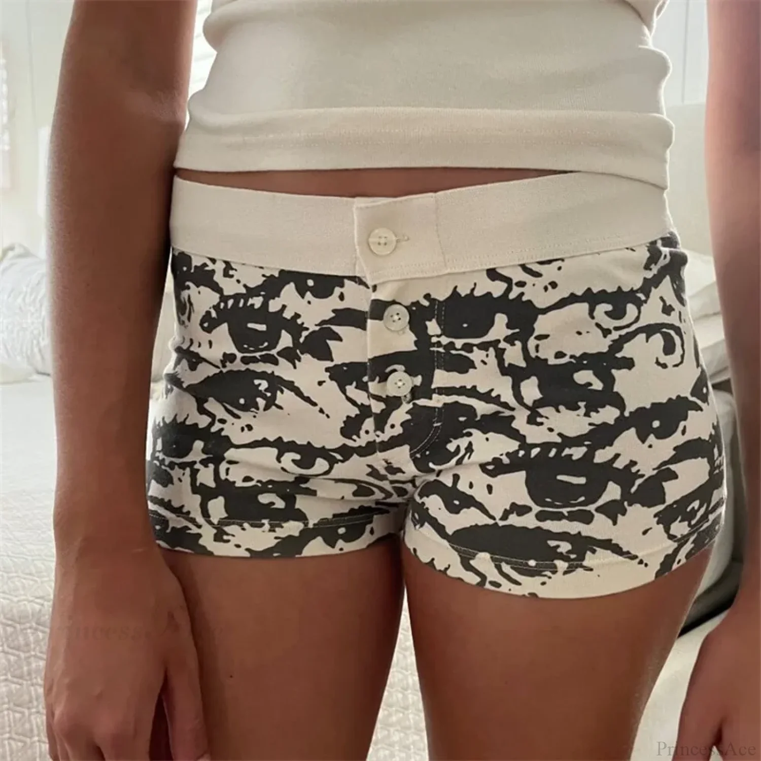 Cotton Print Button Sweatshort - Image 7