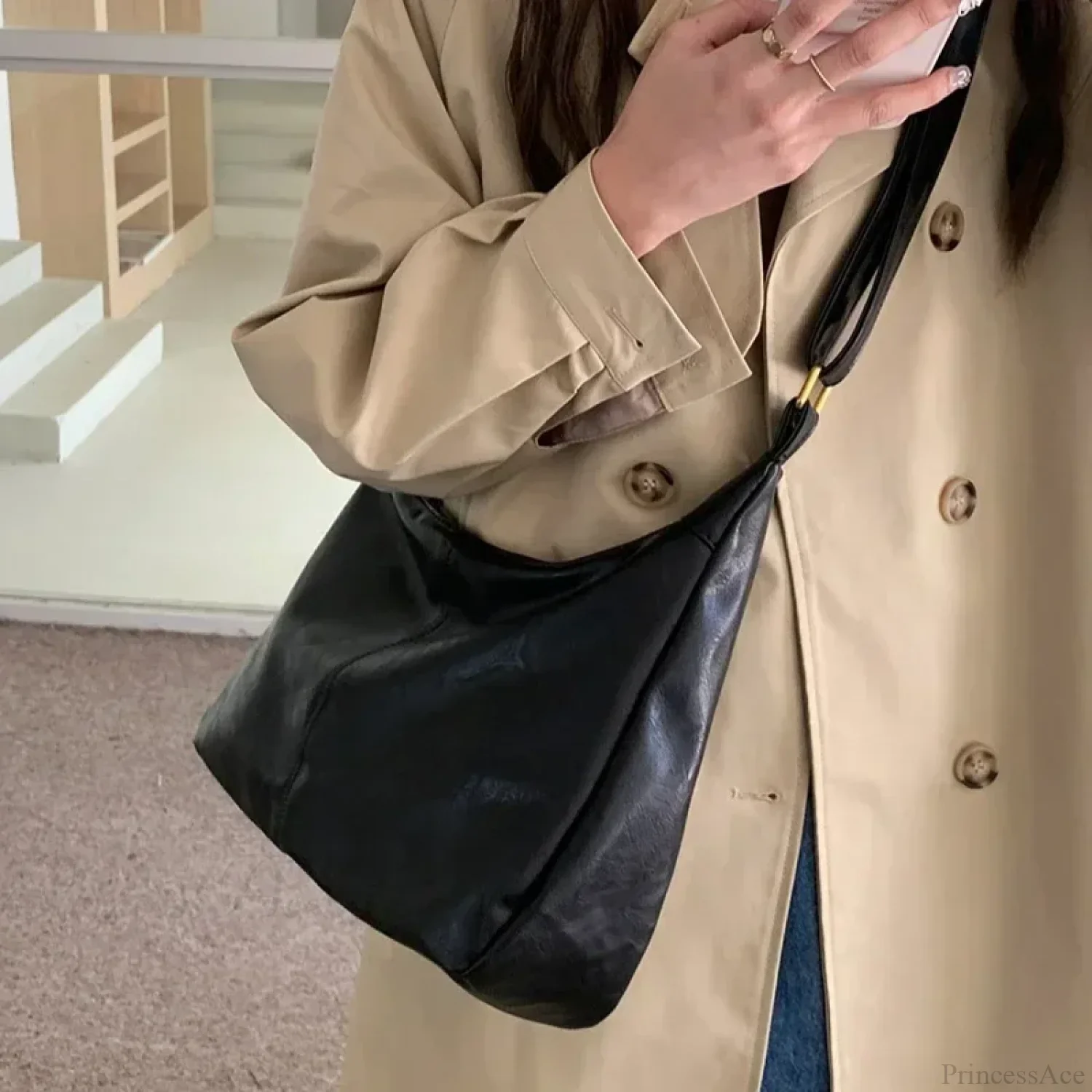 Cowhide Luxury Messenger Crossbody Bag - Image 3