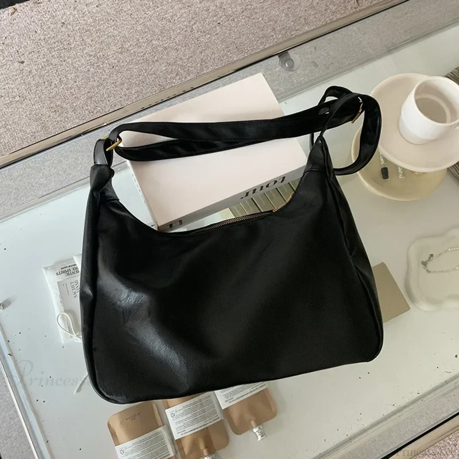 Cowhide Luxury Messenger Crossbody Bag - Image 4