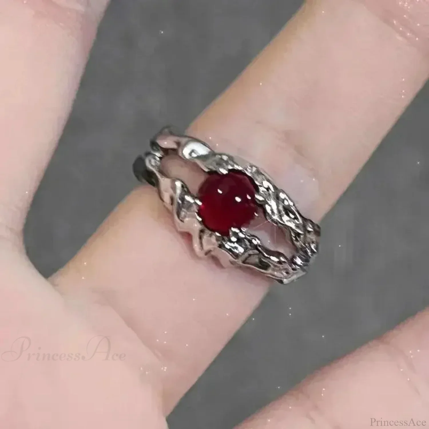 Crimson Crystal Glass Medieval Arachnid Ring - Image 8