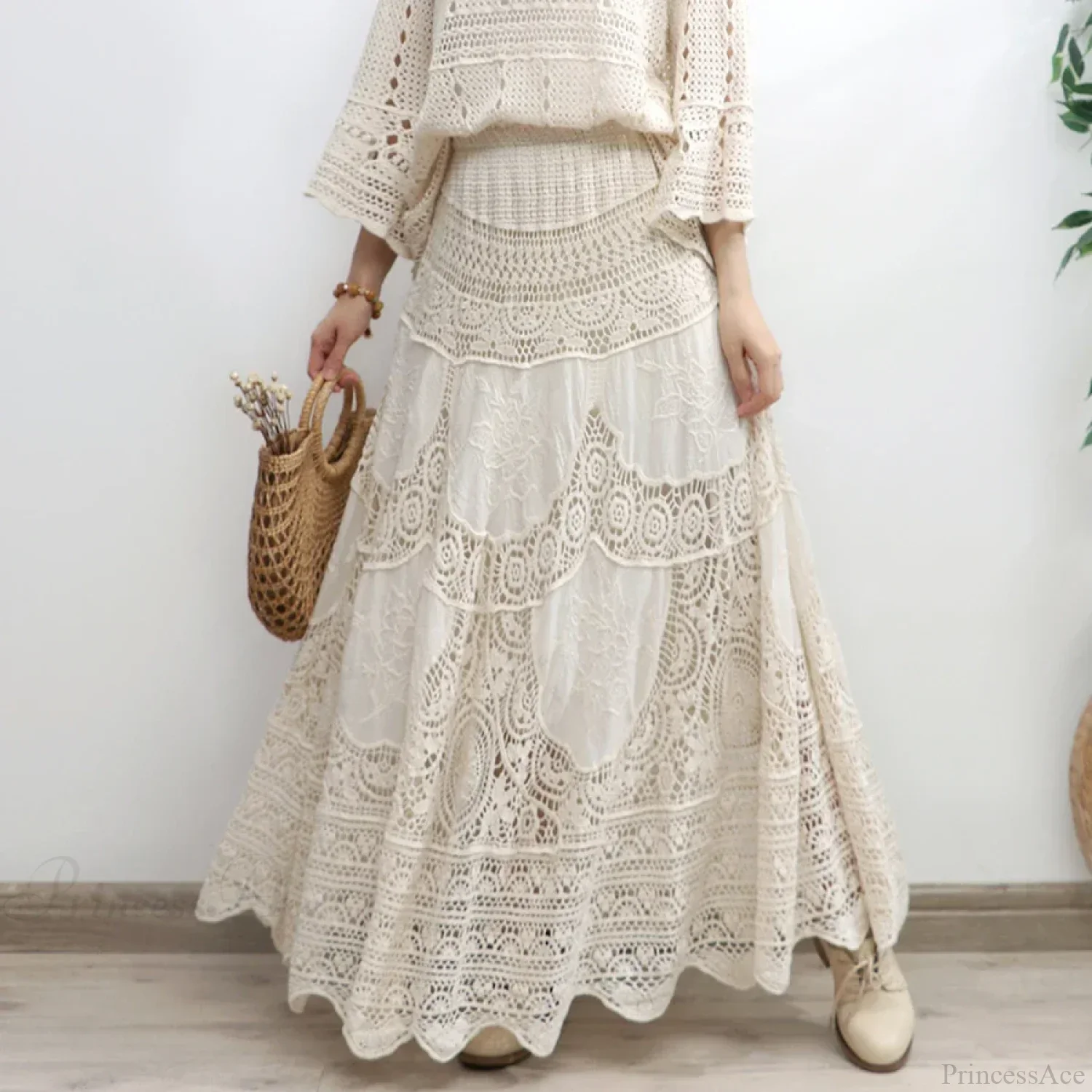 Crochet Hollow Apricot Lace Skirt - Image 3