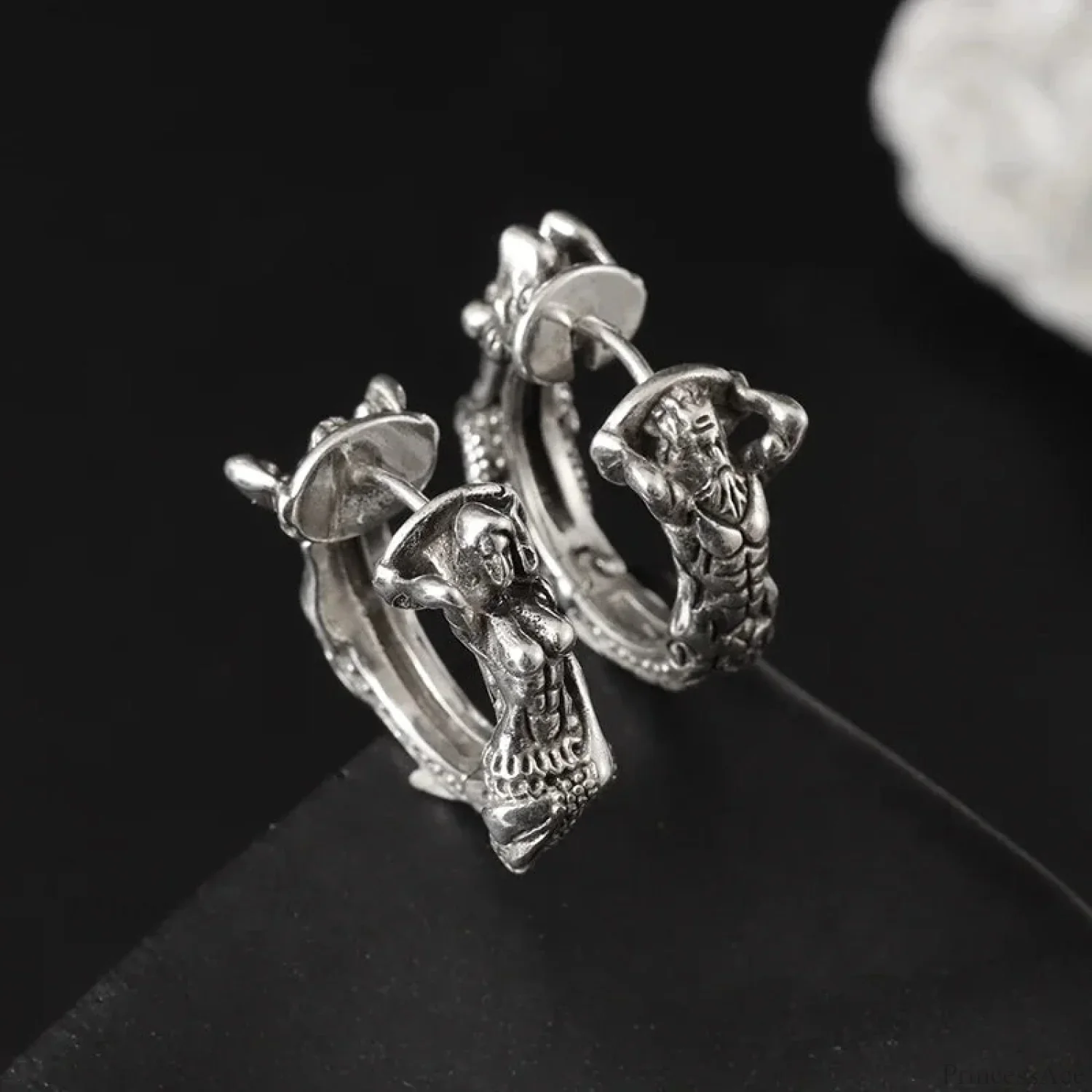 Dark Black Skull Awl Rock Declaration Earring - Image 41