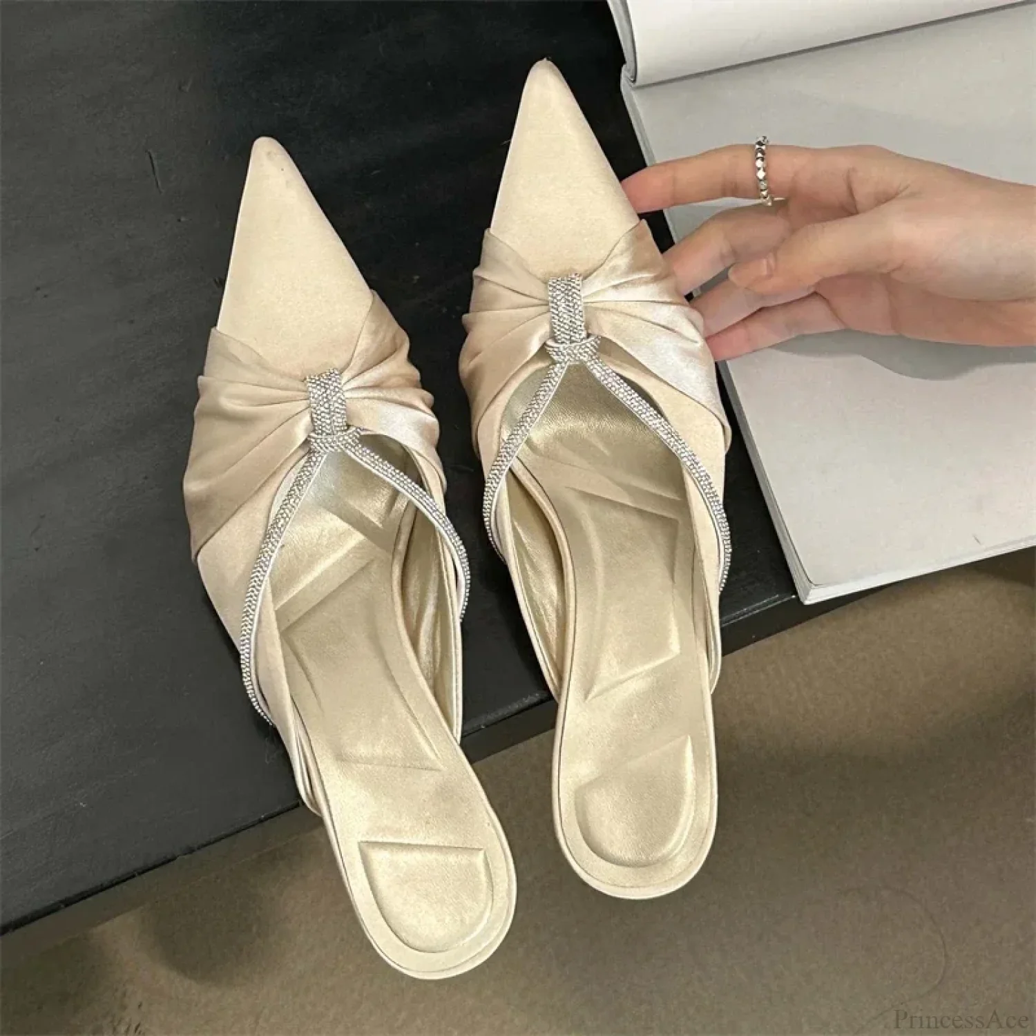 Design Style Crystal Pointed Fashion Thin Heels Shallow Casual Dress Low Heel Pump - Image 4