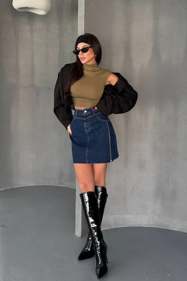 Asymmetrical Denim Flowy Mini Skirt - Image 7