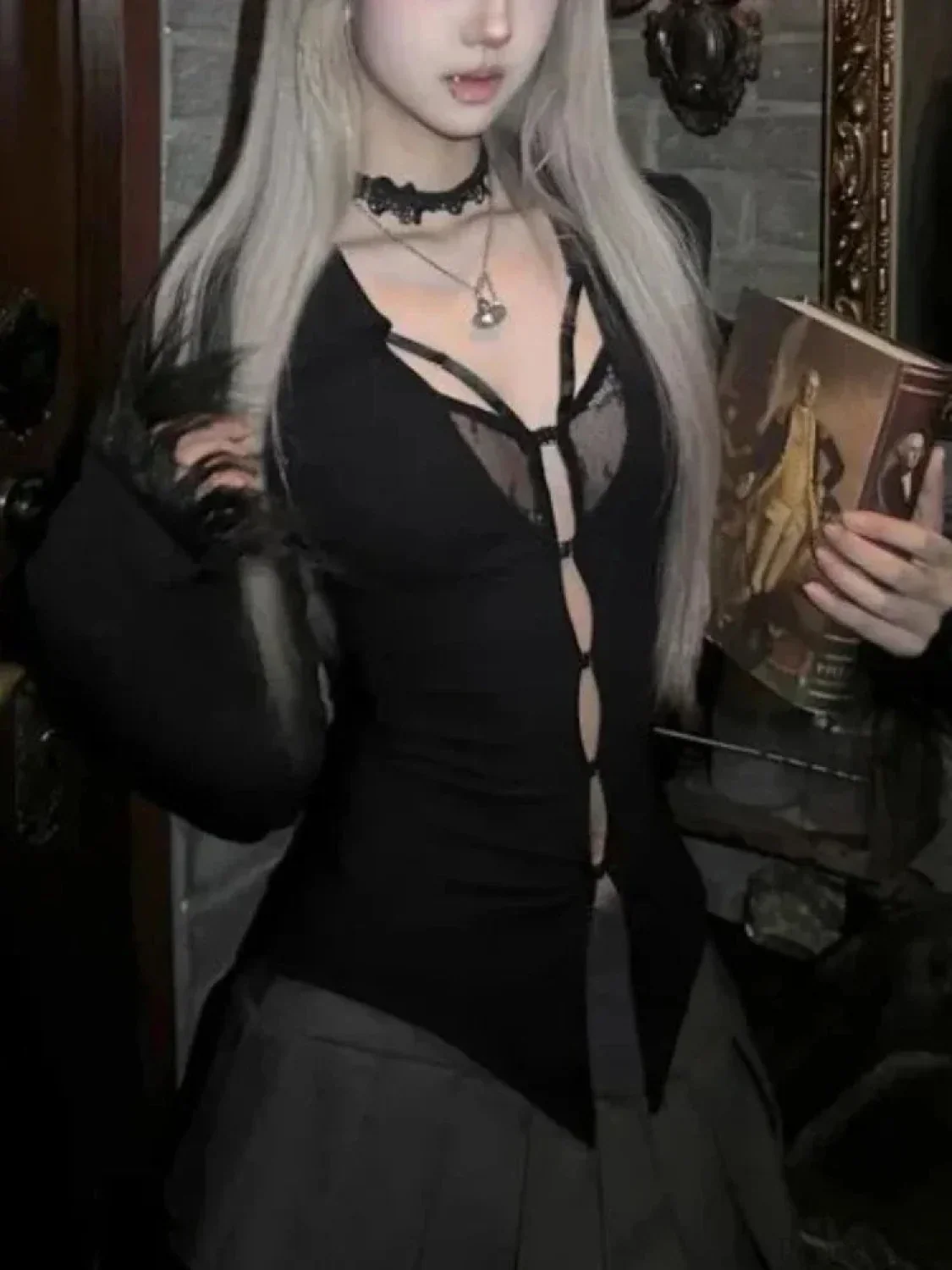 Dirty Gothic Black V-neck Lace Blouse - Image 5