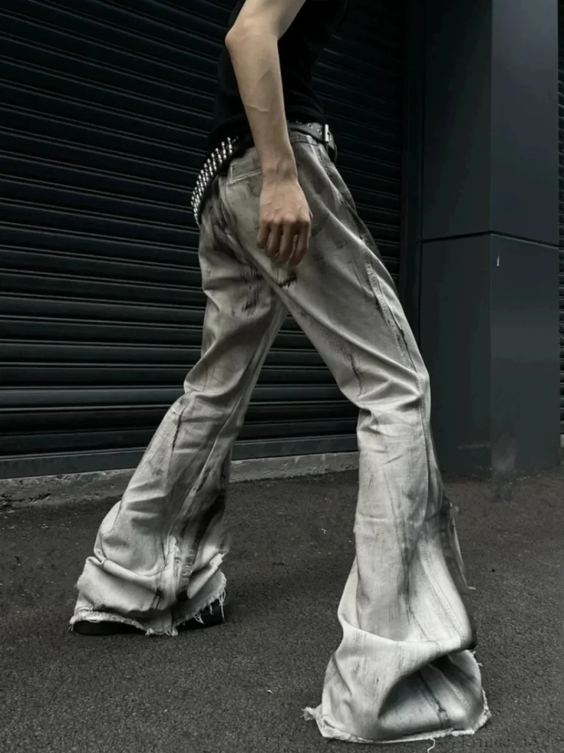 Dull Gothic Arch Flare Denim Pant - Image 4