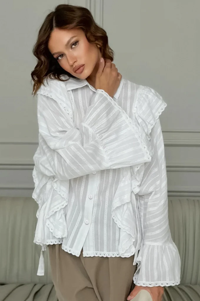 Elegant Jacquard Bell Sleeve Loose Blouse