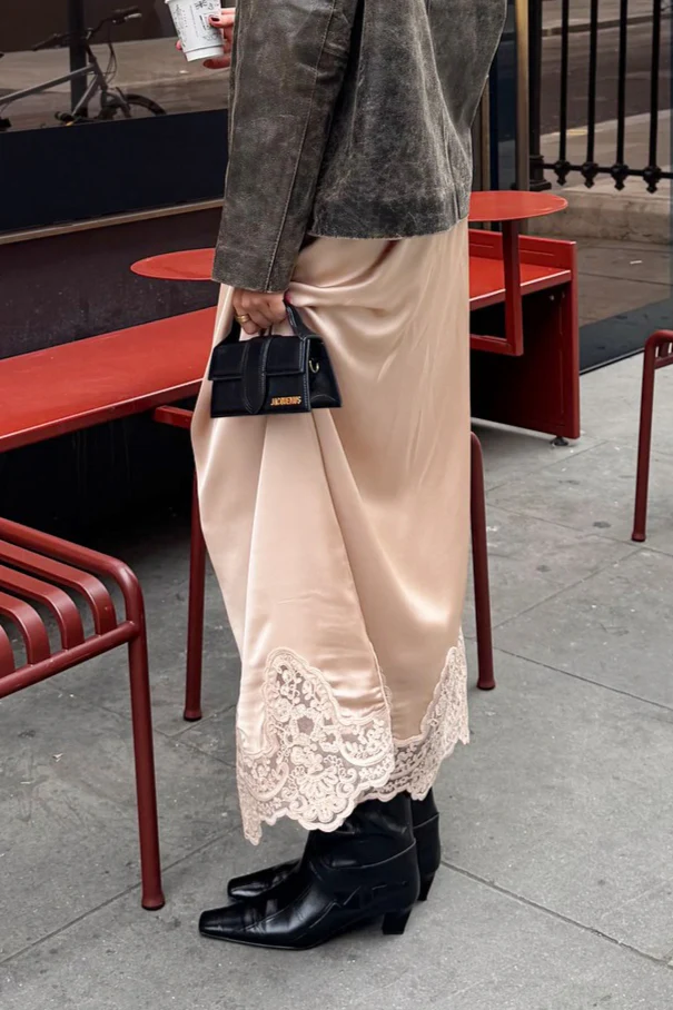 Elegant Lace Trim A Line Skirt - Image 4