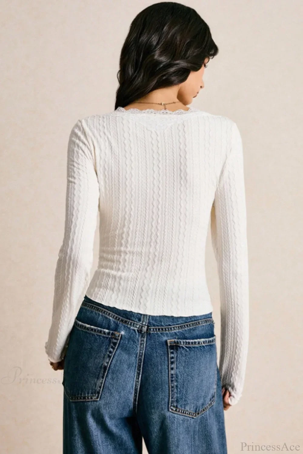 Elegant Lace V-Neck Slim Fitted Long Sleeve Tee - Image 3