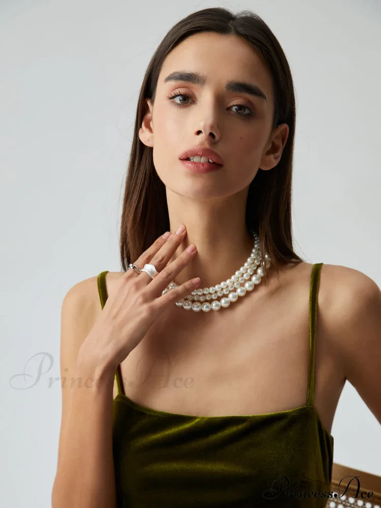 Elegant Layered Pearl Necklace - Image 4