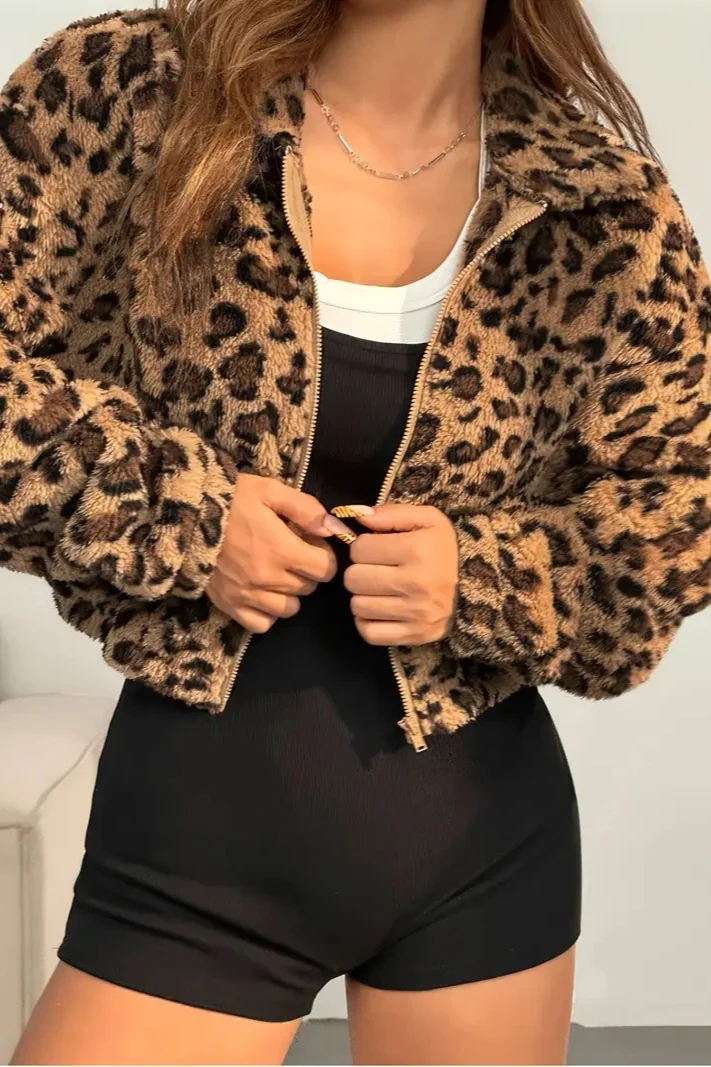 Elegant Leopard Print Hooded Zip-Up Coat - Image 2