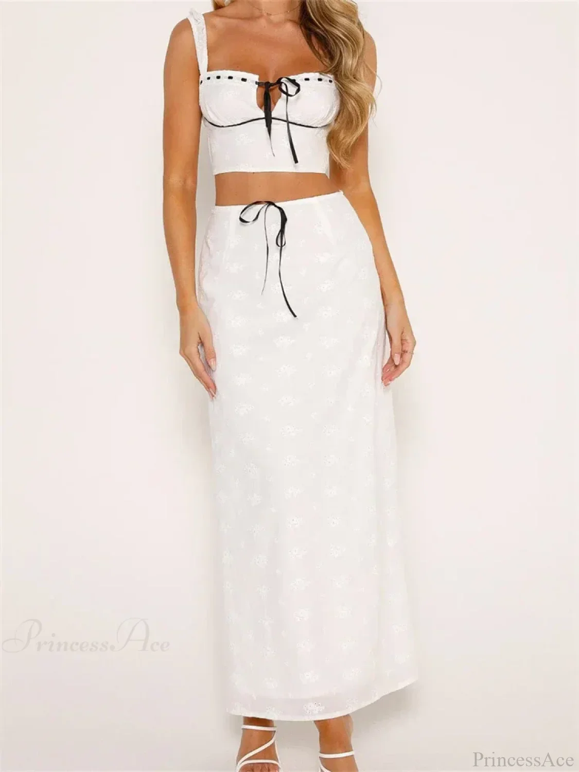 Embroidered Flower Sleeveless Crop Top High Waist Long Skirt - Image 2
