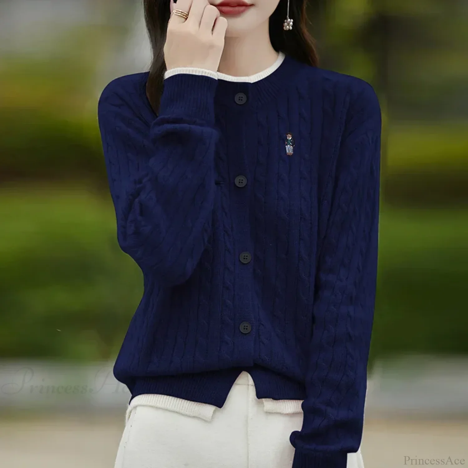 Embroidered Little Bear Loose Cashmere O-Neck Cardigan - Image 3