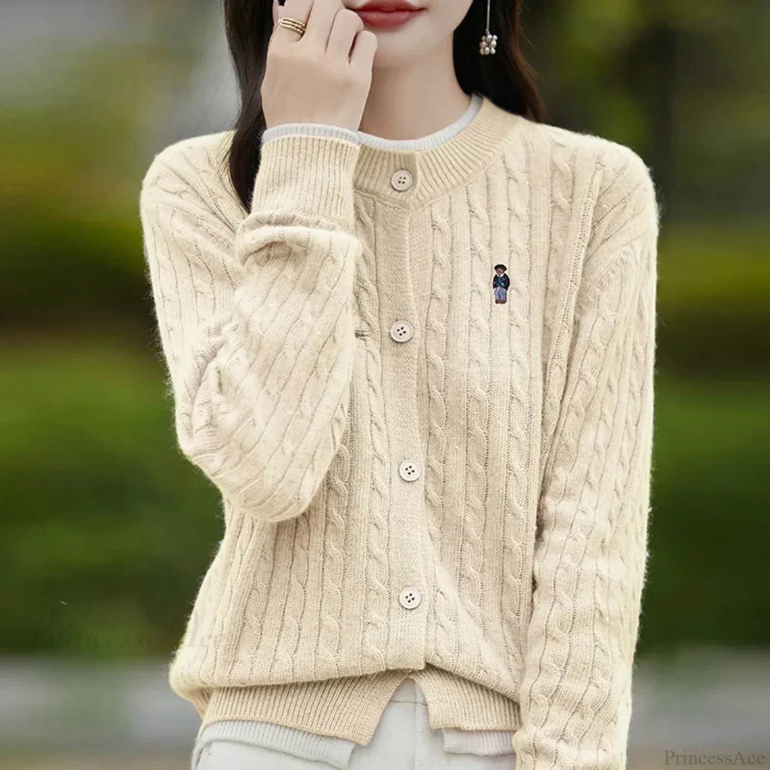 Embroidered Little Bear Loose Cashmere O-Neck Cardigan - Image 5