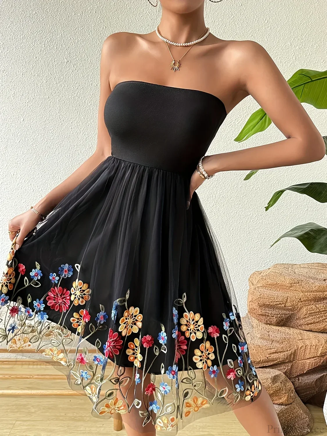Embroidered Mesh Floral Strapless Vintage Floral Dress - Image 3