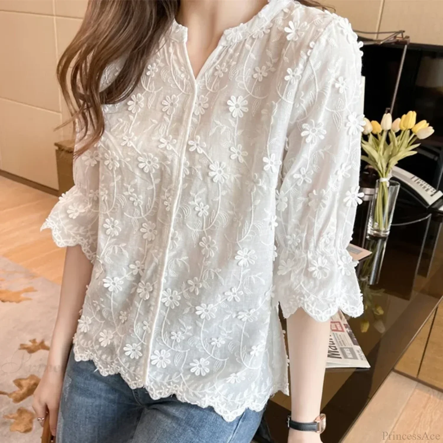 Embroidery Floral Short Sleeve White Blouse - Image 2