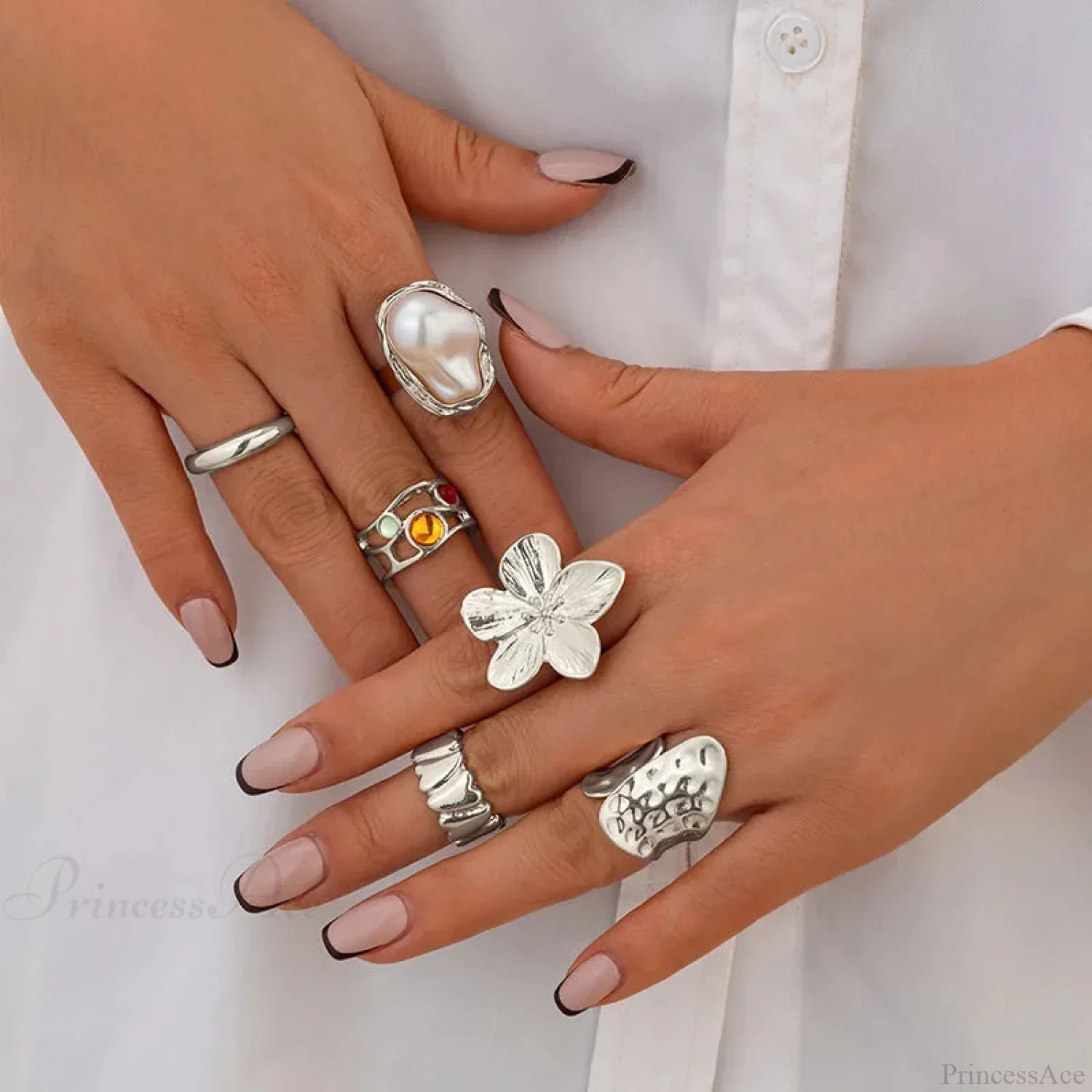 European Ornate Pearl Medieval Ring - Image 3