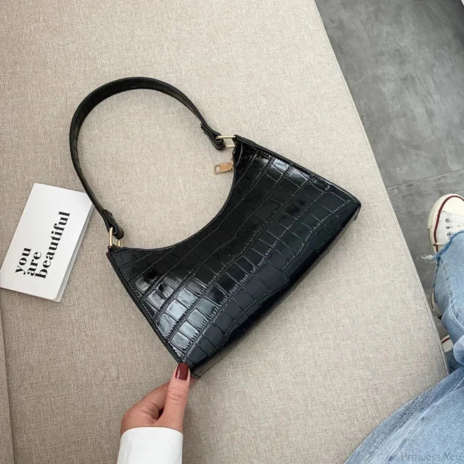 Exquisite Retro Leather Shopping Shoulder Bag - Image 4