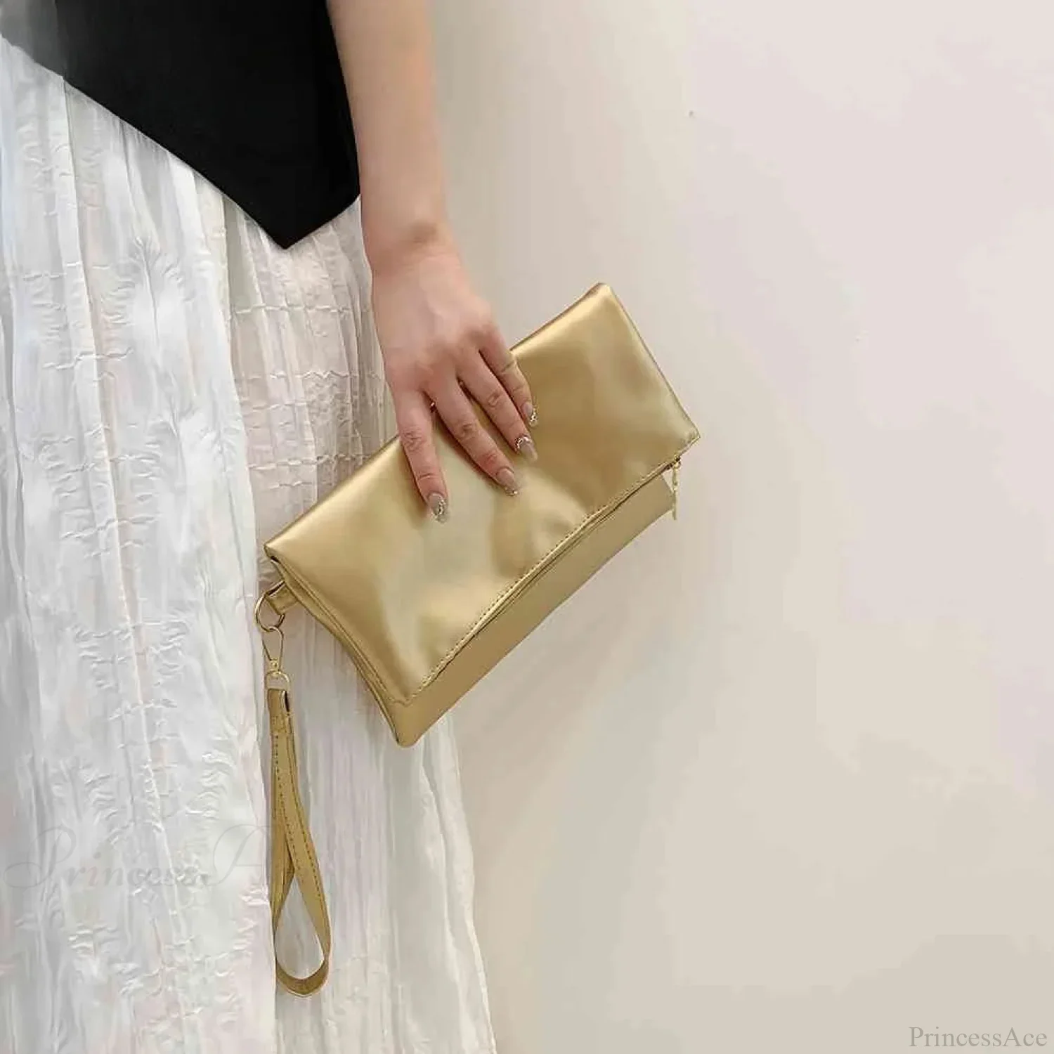Fashion Day Envelope Clutch Wristlet