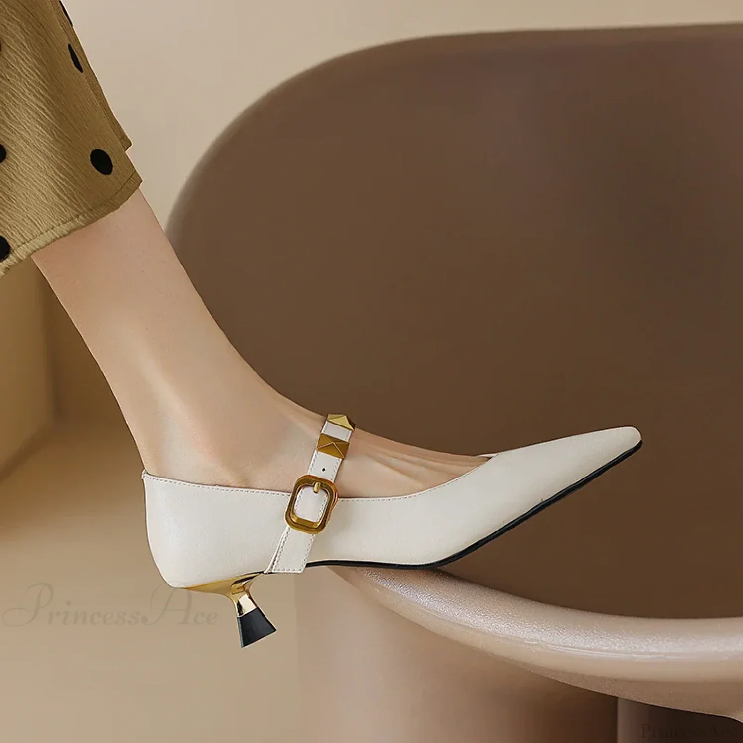 Fashion Fall Pointed Shallow Mouth Rivets Professional Temperament Low Heel Pump - Image 9