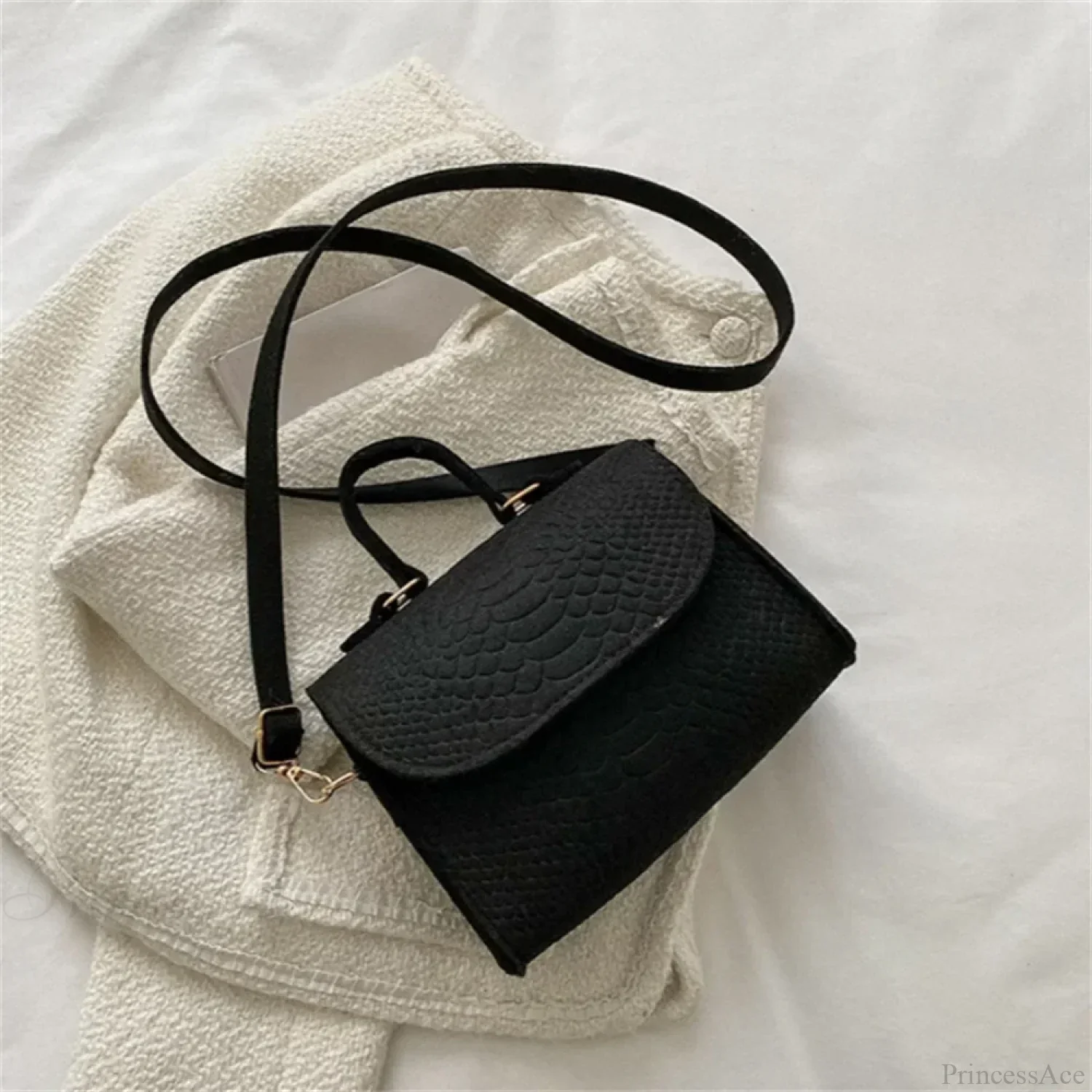 Fashion Felt Crocodile Embossed Crossbody Handbag - Image 7