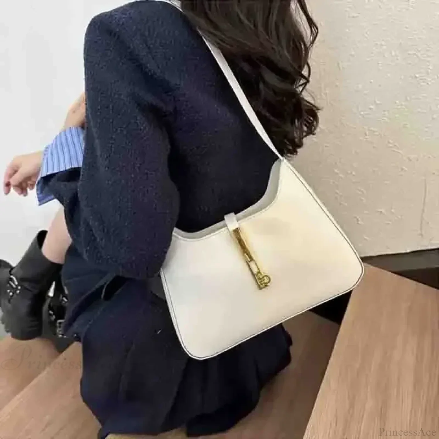 Faux Suede Vintage Commuter Shoulder Bag - Image 5