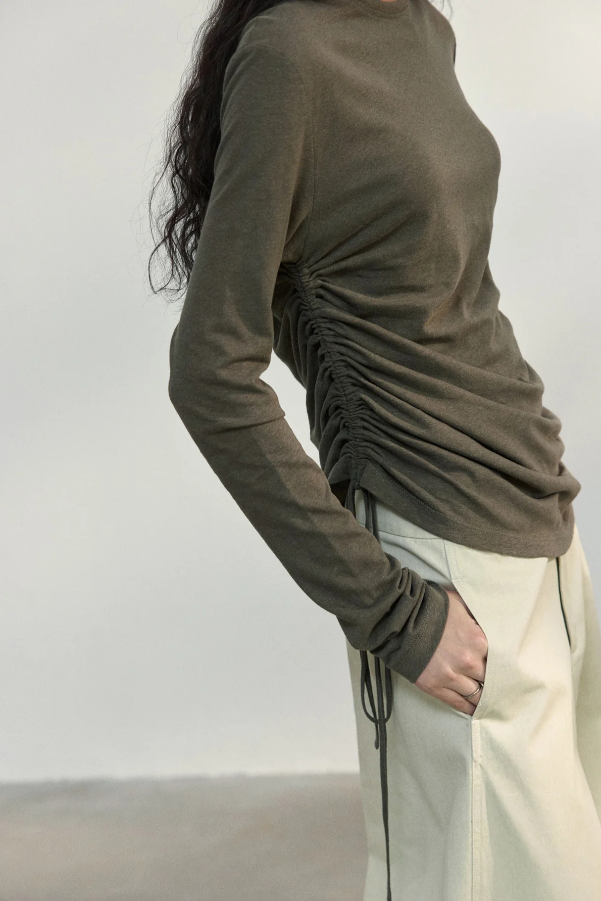 Fitted Textured Pleated Cotton Linen Knit Sweater - Image 2