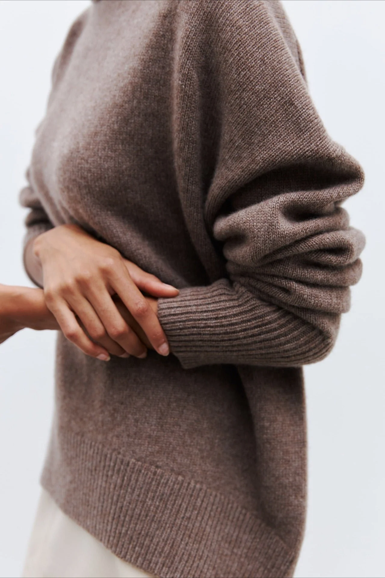 Anti-Pilling Loose Turtleneck Sweater - Image 10